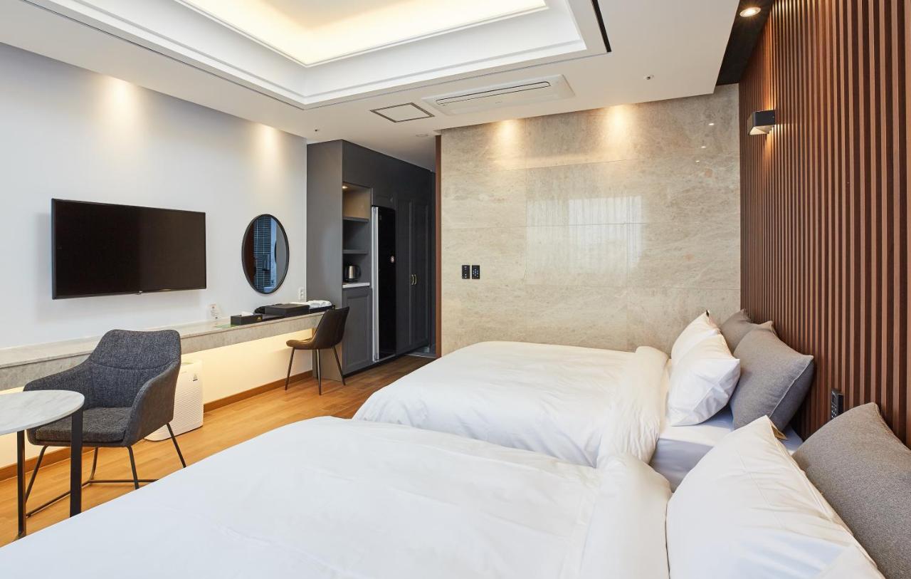 Noble Stay Hotel Gwangju Metropolitan City Ngoại thất bức ảnh