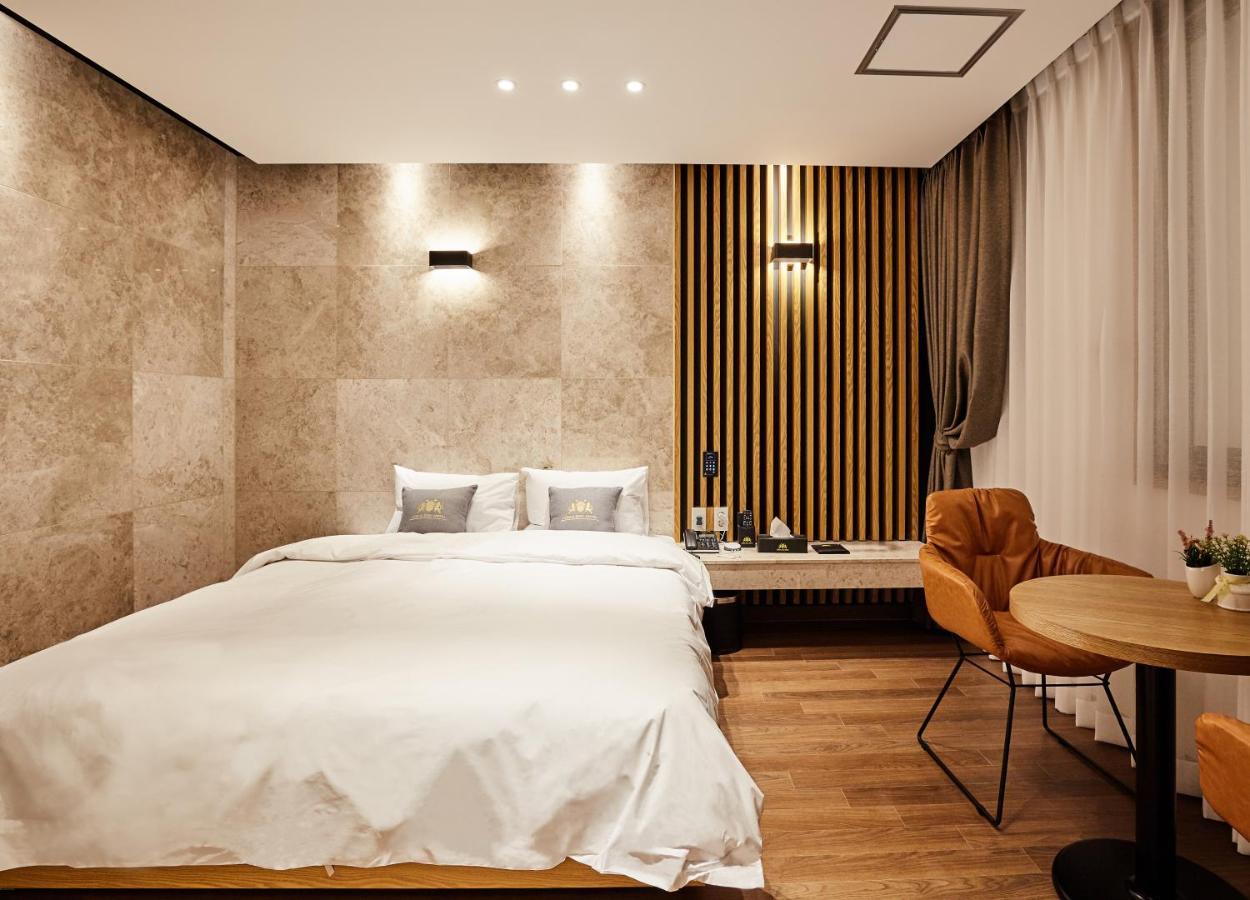 Noble Stay Hotel Gwangju Metropolitan City Ngoại thất bức ảnh