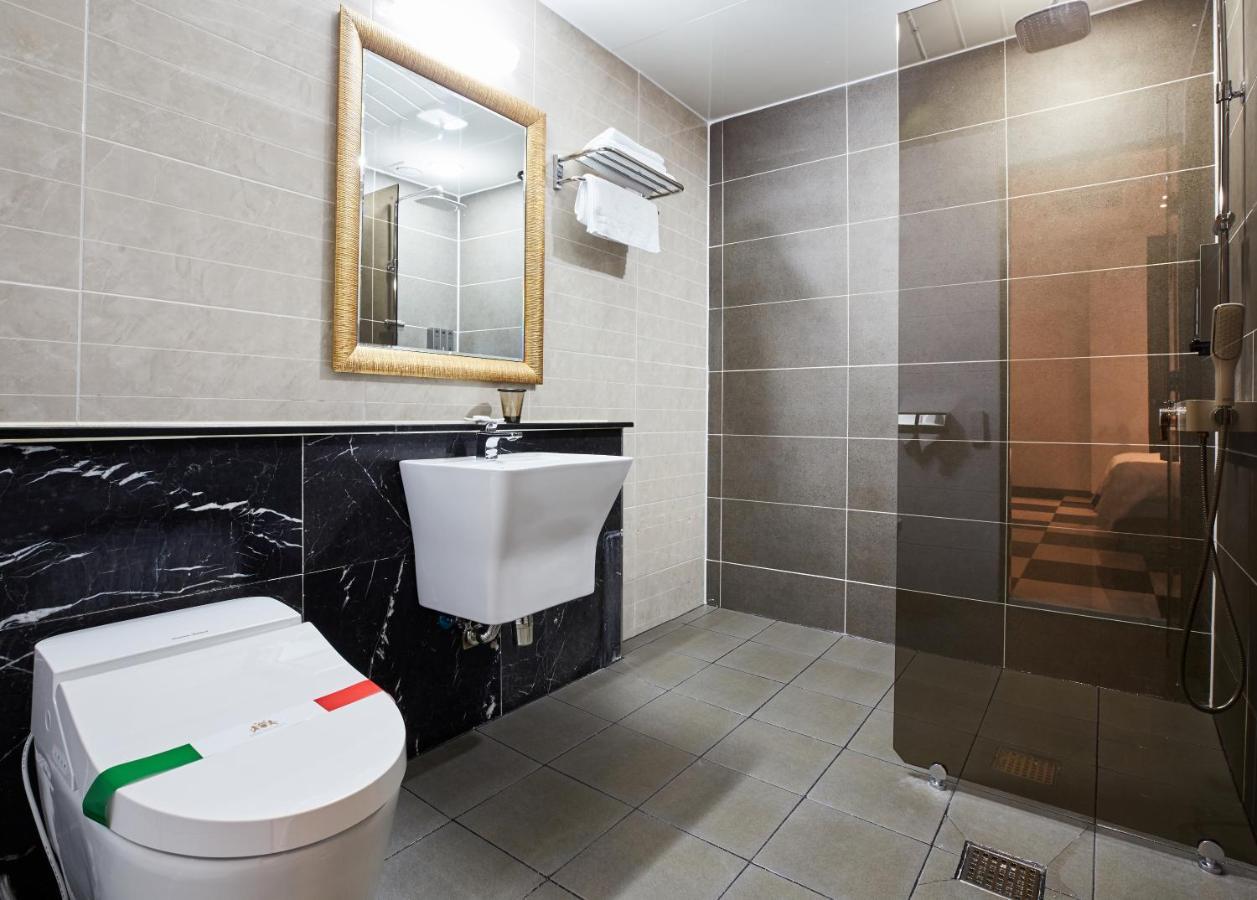 Noble Stay Hotel Gwangju Metropolitan City Ngoại thất bức ảnh