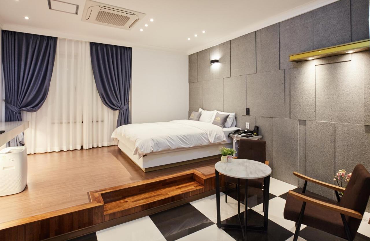 Noble Stay Hotel Gwangju Metropolitan City Ngoại thất bức ảnh