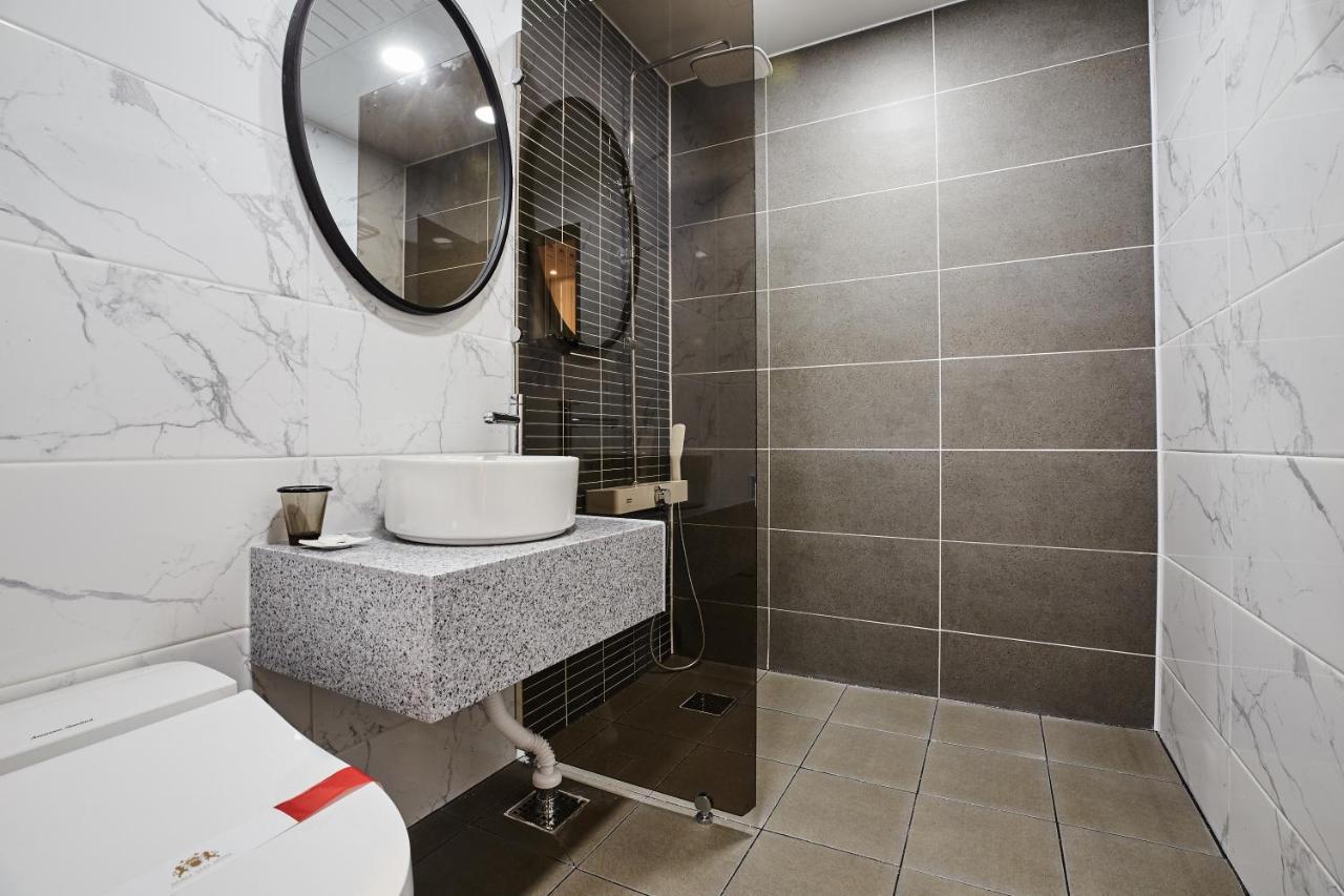 Noble Stay Hotel Gwangju Metropolitan City Ngoại thất bức ảnh